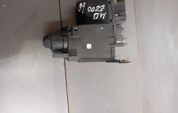 Mercedes-Benz E W210 Light switch 2105451404