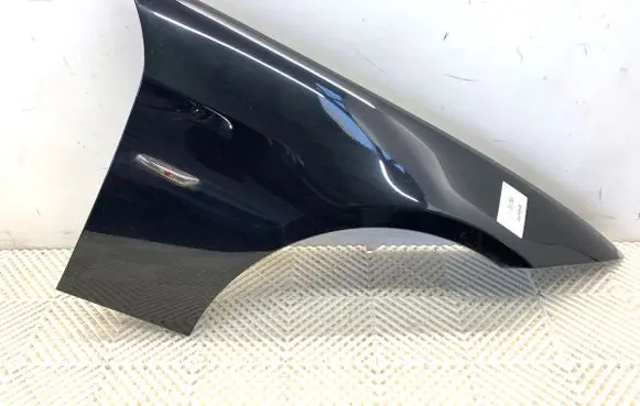 BMW 3 E90 E91 Fender 475