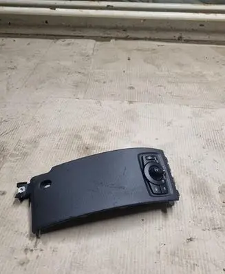 BMW 1 E81 E87 Centre console side trim front 