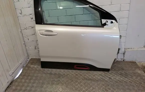 Citroen C4 Cactus Front door 