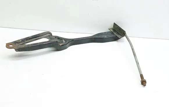 Battery bracket