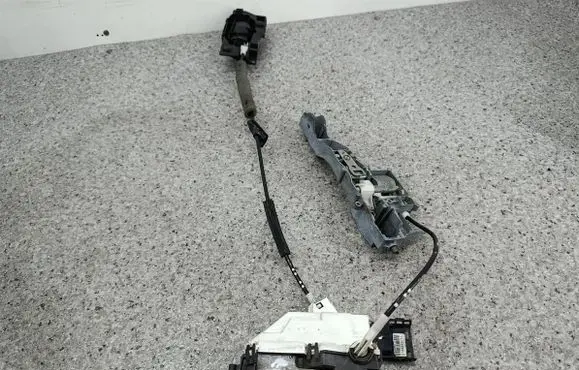 Citroen C5 Front door lock