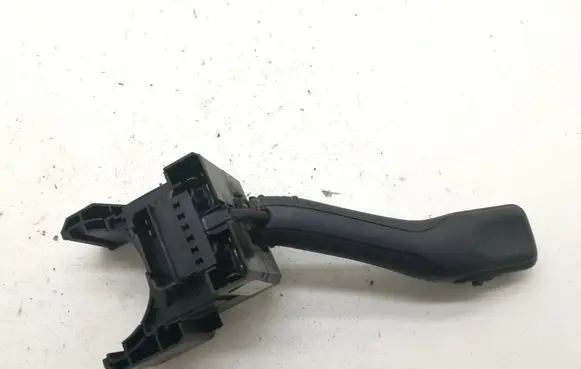 Volkswagen Golf IV Wiper speed switch 4B0953503F