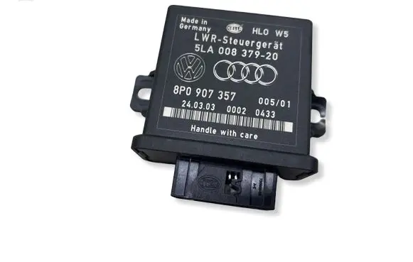 Audi A3 S3 8P Light module LCM 8P0907357