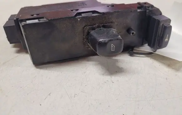 Volvo V70 Electric window control switch 30739078 0358900