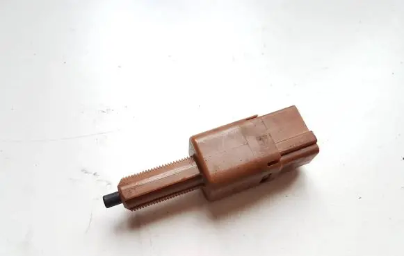 Nissan Navara D23 Clutch pedal sensor 9805MD