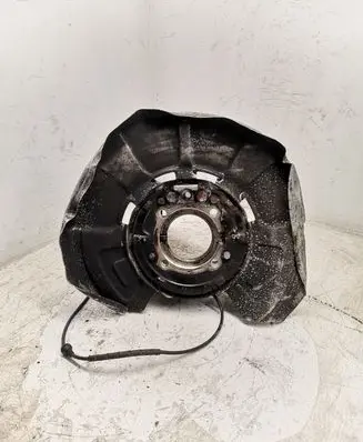 BMW X5 F15 Rear wheel hub 6857982