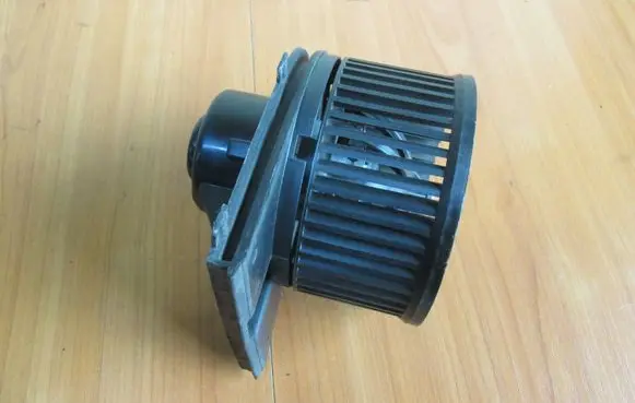 Volkswagen Polo III 6N 6N2 6NF Heater fan/blower 2002221