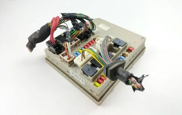 Renault Clio III Fuse module 902663A