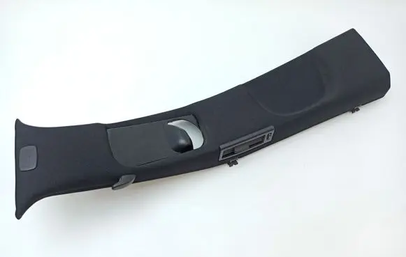 Mercedes-Benz S W221 (B) pillar trim (top) A2216900325