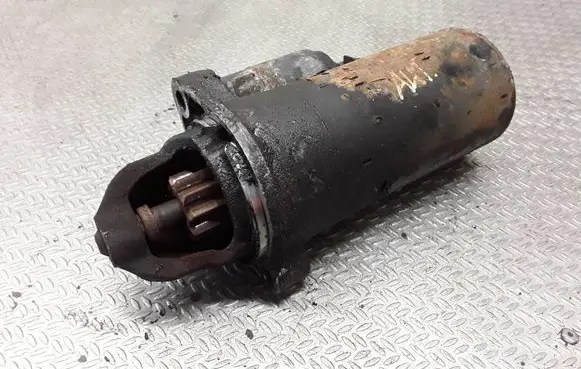 Audi A6 S6 C6 4F Starter motor 0001109258