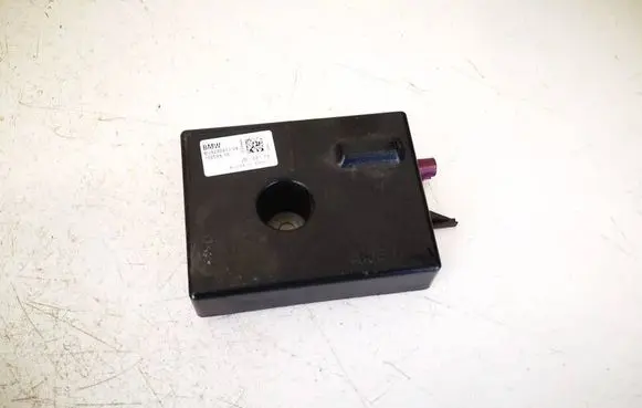 BMW i3 Antenna control unit bu923091104 10859410