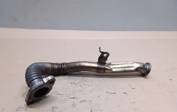 Nissan Qashqai EGR valve line/pipe/hose