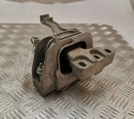 Audi A1 Engine mount bracket 2Q0199262AN