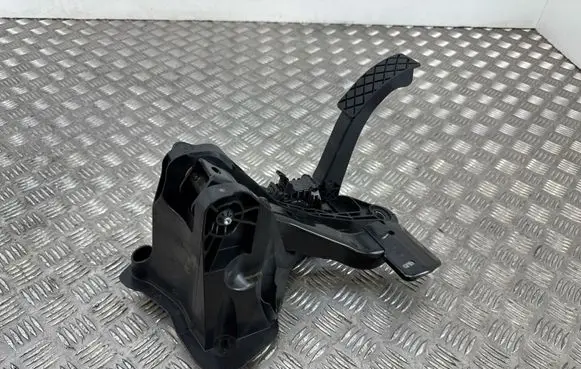 Skoda Enyaq iV Accelerator throttle pedal 1EB723503