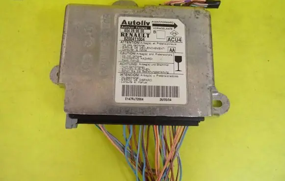 Renault Megane II Airbag control unit/module 8200411004 604289600