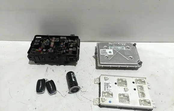 Chrysler Pacifica Engine ECU kit and lock set P05150888AD A2C7397810400 T00EP2566D6ZK0