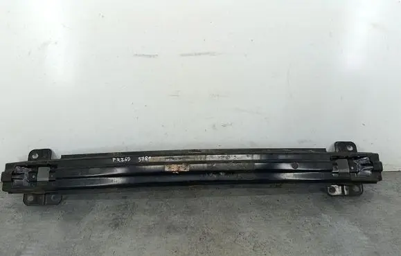 Hyundai i30 Front bumper support beam 