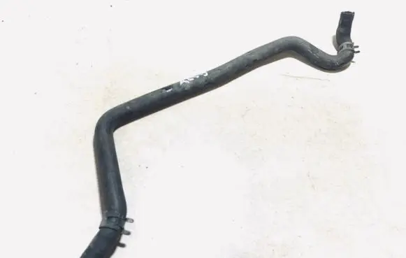 Toyota Avensis T250 Engine coolant pipe/hose