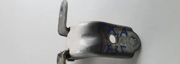 Hyundai ix35 Front door lower hinge 