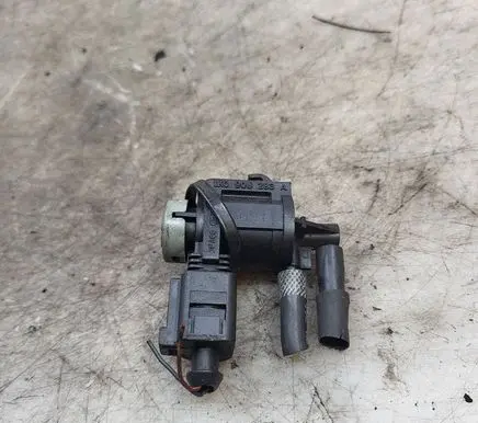Audi Q7 4L Turbo solenoid valve 1K0906283A