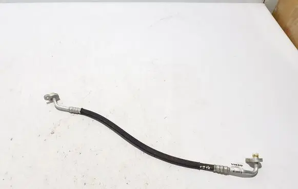 Volvo C40 Air conditioning (A/C) pipe/hose 32226963