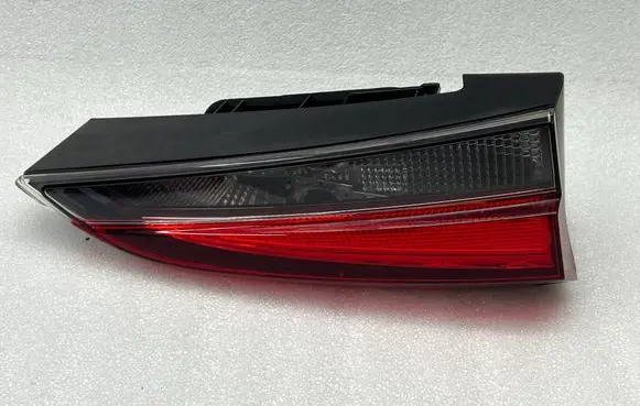 Skoda Kamiq Tailgate rear/tail lights 658945093