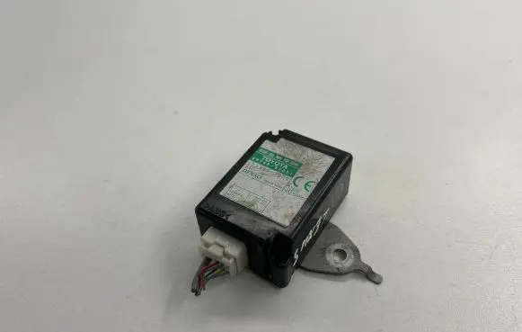 Lexus IS 220D-250-350 Door control unit/module 8974053051