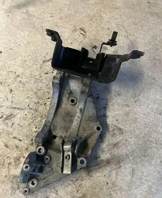 Generator/alternator bracket