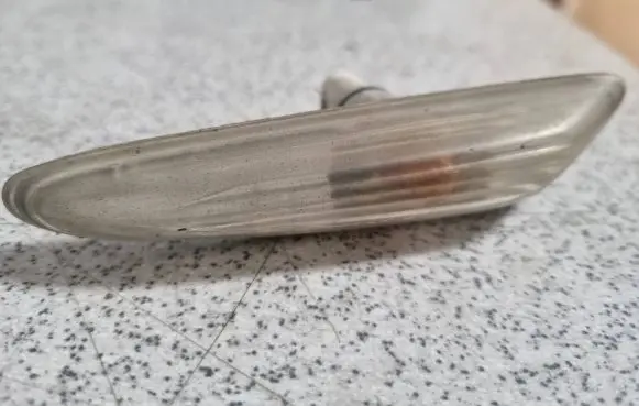 BMW 3 E46 Front fender indicator light 8382104