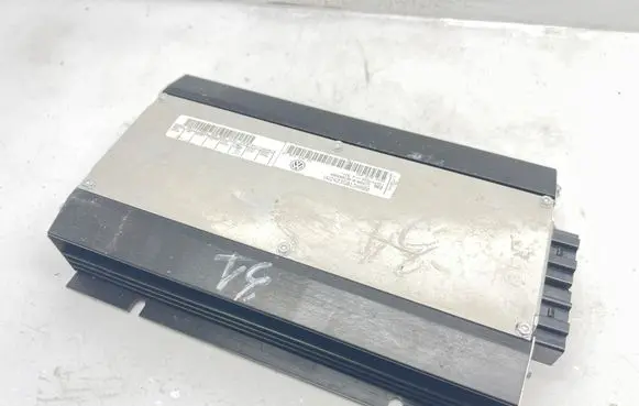 Volkswagen Phaeton Sound amplifier 3D0035465A