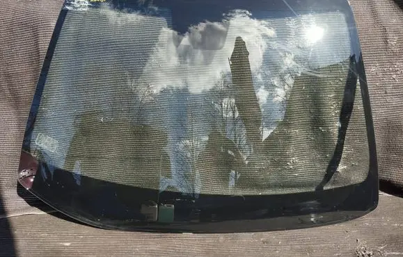 Hyundai i30 Front windscreen/windshield window 