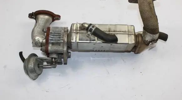Mazda CX-7 EGR valve cooler R2AX20304 08L10A000055