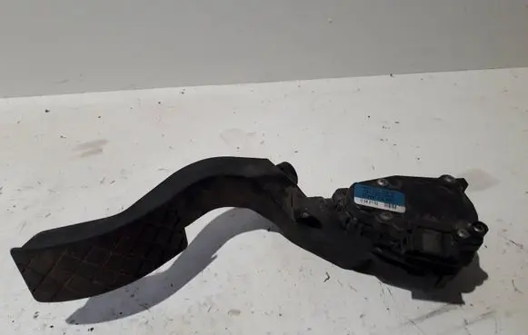 Volkswagen PASSAT B5.5 Accelerator throttle pedal 8D1723523M 6PV00837602
