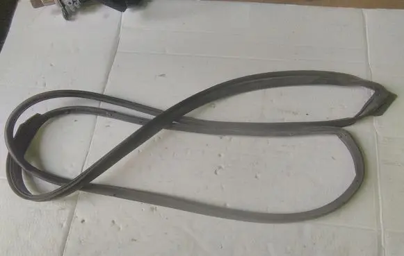 Mazda 2 Rubber seal front door (on door) 