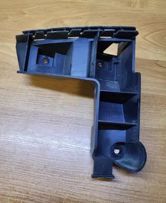 Volvo XC70 Rear bumper mounting bracket 30678650 BP3EA