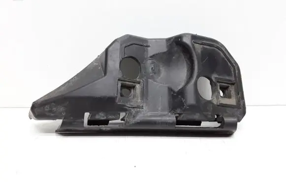 Volvo V50 Front bumper mounting bracket 30655875