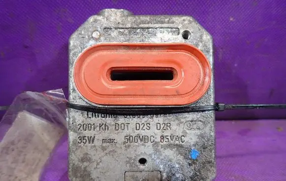 BMW 3 E46 Voltage converter/converter module 