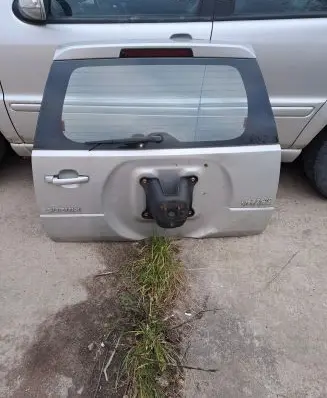 Suzuki Grand Vitara II Tailgate/trunk/boot lid