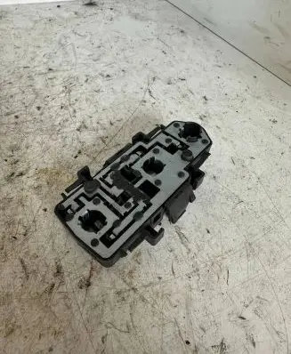 Audi A6 S6 C5 4B Tail light bulb cover holder b5831bl