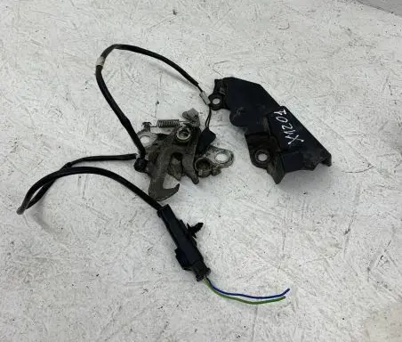 Citroen C4 Cactus Engine bonnet/hood lock/catch 9801114080
