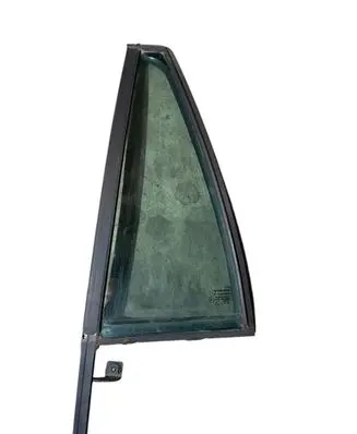Volvo XC90 Rear vent window glass DOT682M3240AS2 E000199