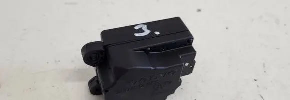 Volvo V70 Air flap motor/actuator 30676510 16075 070130