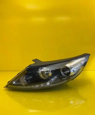 KIA Sportage Headlight/headlamp 92101-3U290