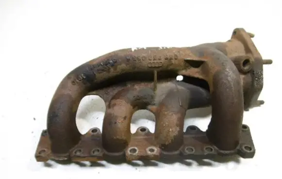 Audi A4 S4 B5 8D Exhaust manifold 058258033A