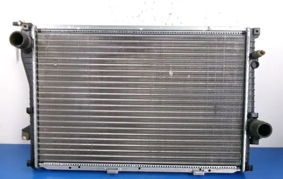 BMW 5 E39 Coolant radiator