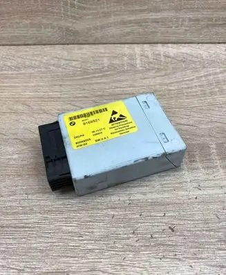 BMW 5 E60 E61 Central console control unit 9169521 256429 80049005