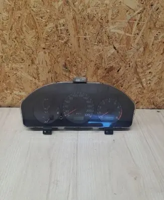 Mazda 323 F Speedometer (instrument cluster) BJ3MB
