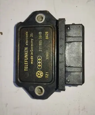 Audi 80 90 B2 Ignition amplifier control unit 211905351D