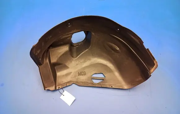 Front wheel arch liner splash guards